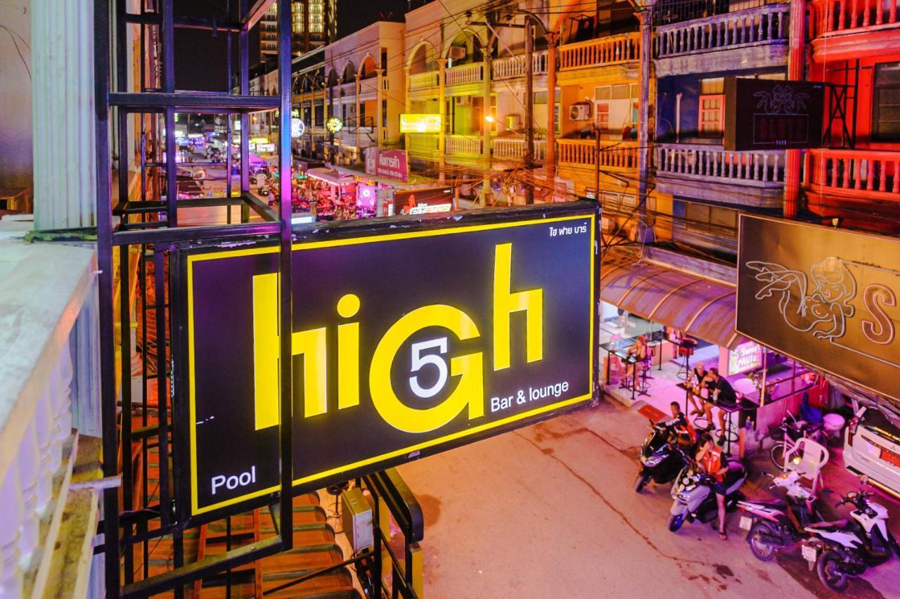 High5 Guesthouse Pattaya Bagian luar foto