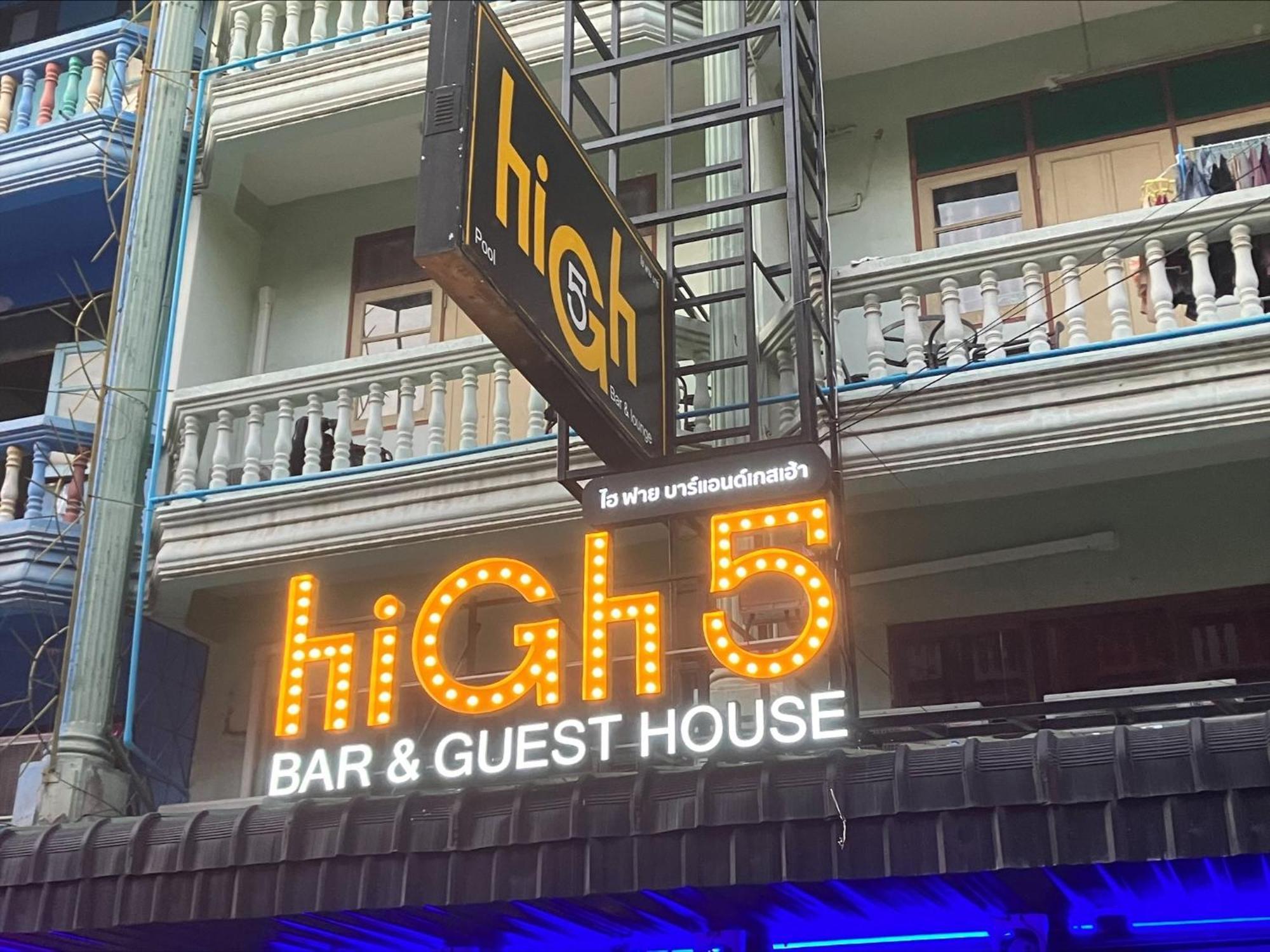 High5 Guesthouse Pattaya Bagian luar foto